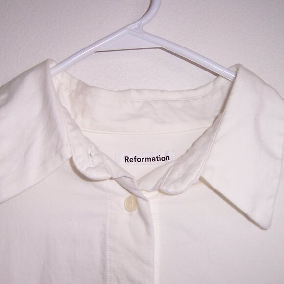 Reformation Noah Cropped Button-Down Shirt - Picture 3 of 6